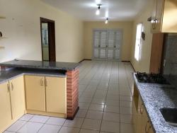 Casa para Venda em Morro Reuter - 4